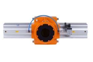 Normally closed pinch valve with double acting cylinder