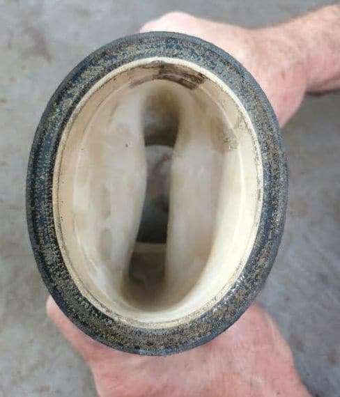 collapsed pinch valve sleeve