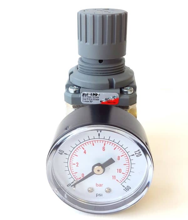 pressure regulator for pinch valve