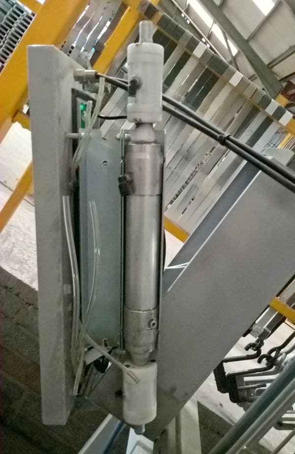 valves for polyester powder