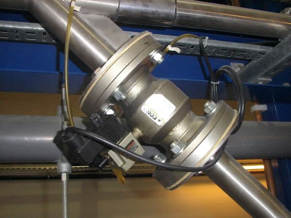 valves for regrind material in contact lens manufacture