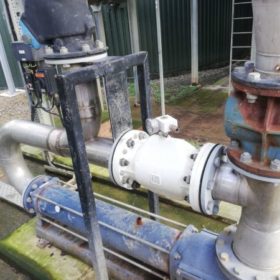 AKO valve protecting pump from over pressurising AKO valve for waste water protecting pump from over pressurising