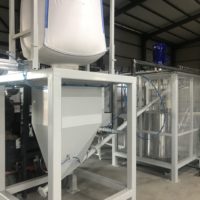 vessel for iron oxide powder