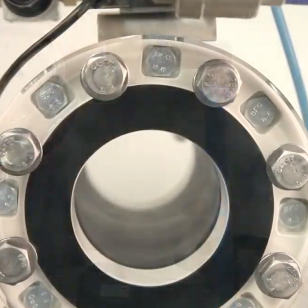 Sleeve is fully open with 6 bar pressure and 0.8 bar vacuum Sleeve is fully open with 6 bar pressure and 0.8 bar vacuum