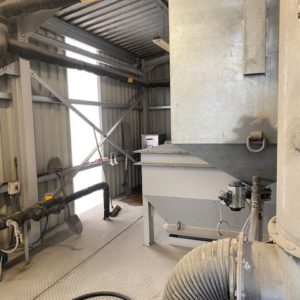 admixture for cement with pinch valves