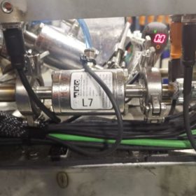 valve for train toilet waste recycling