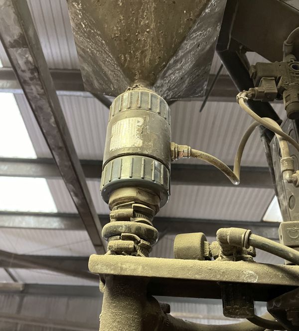 valve for pigment powder