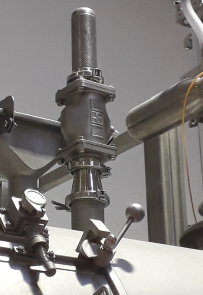 valve for vacuum seal