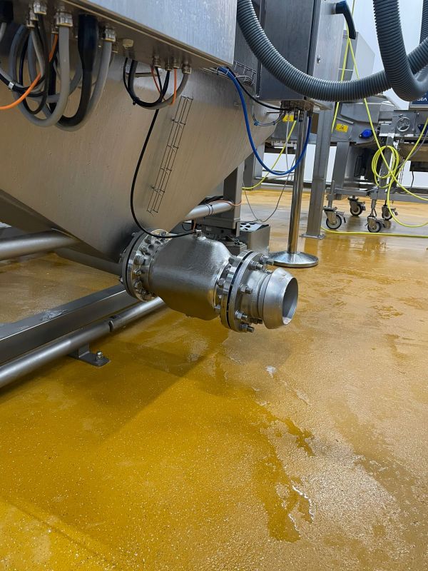 valve for raw meat cleaning process