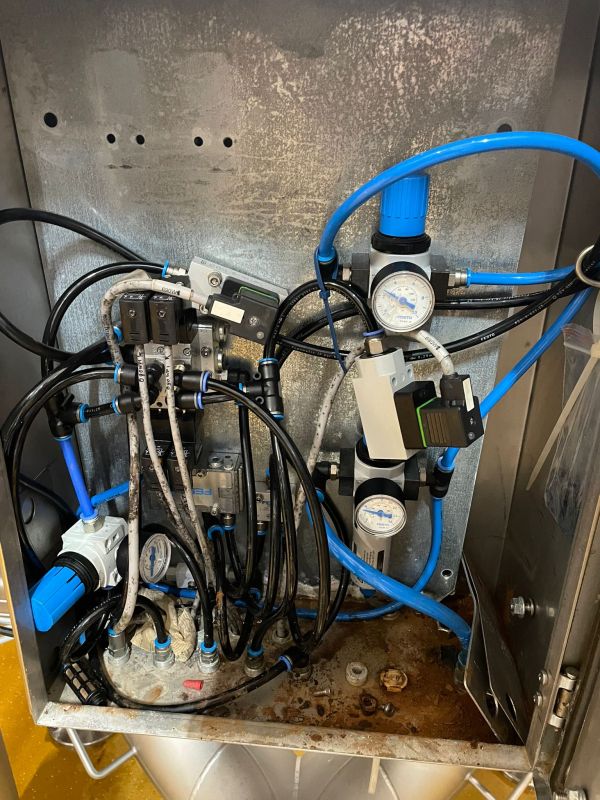 pressure gauges valve accessories