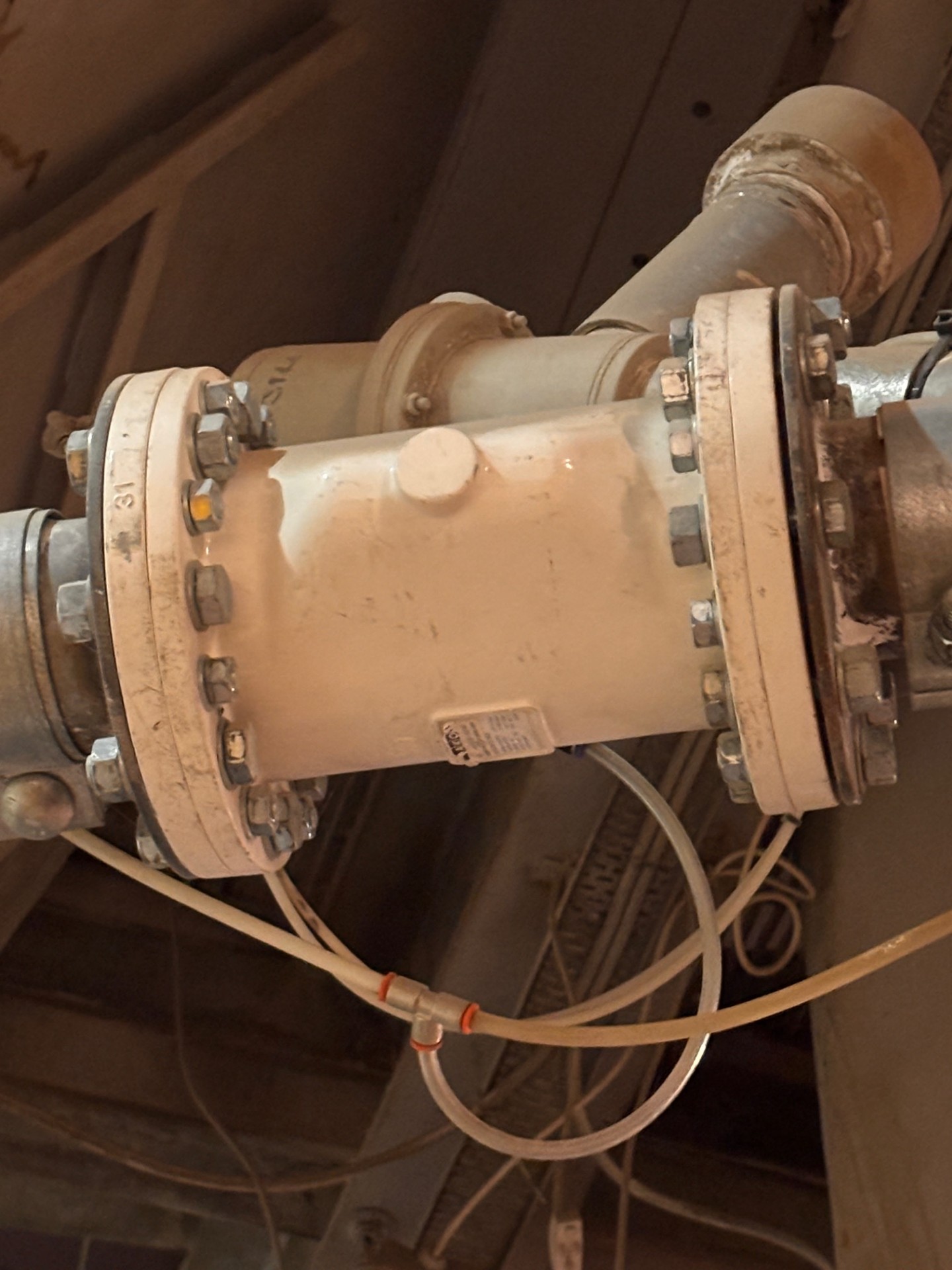 valve for cementitious powder